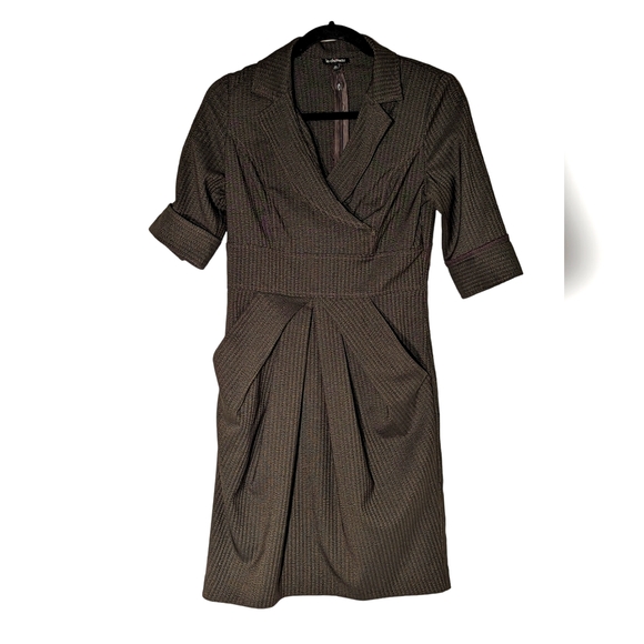 Le Chateau brown work dress with pockets, made in Canada - Picture 1 of 5